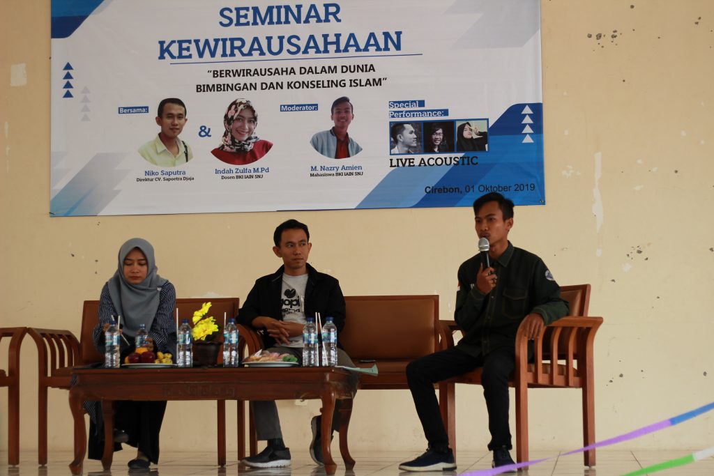 Para Narasumber dan Moderator Seminar